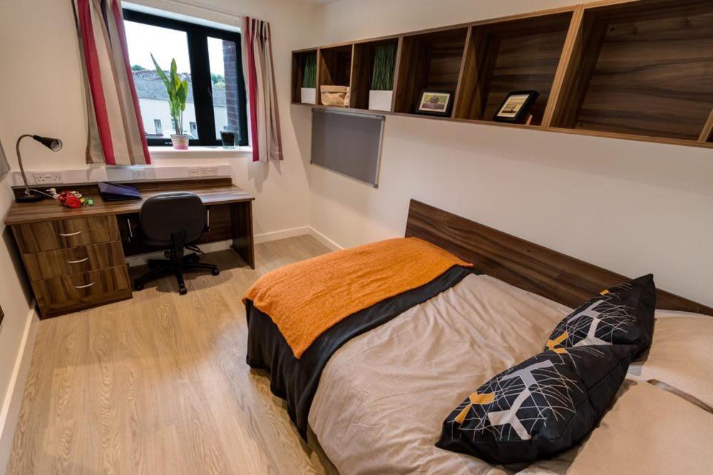 Zeni Ensuite Rooms In Exeter Buitenkant foto